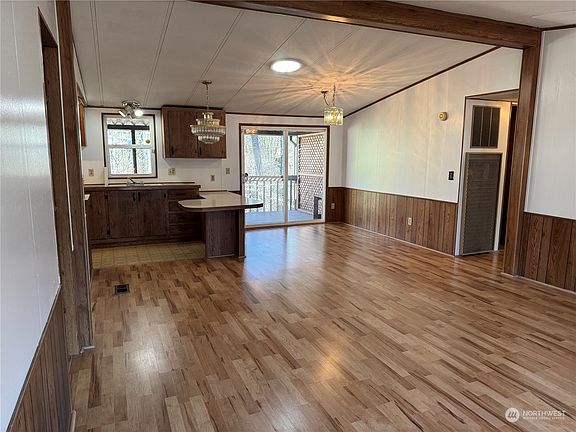 5th image of 9713 12th Avenue Ct E #2