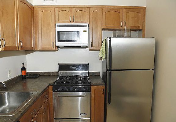 4th image of 202 W 138th St APT 3