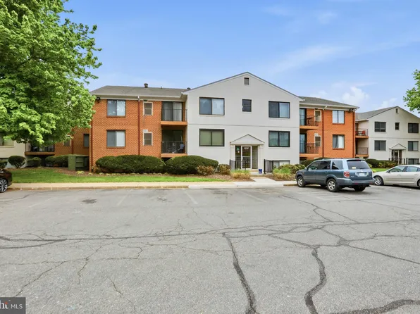125 Clubhouse Dr SW #P-10, Leesburg, VA 20175
