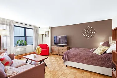 Rented by Fiddler Realty