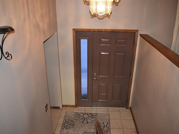 2nd image of 4915 Oakley St