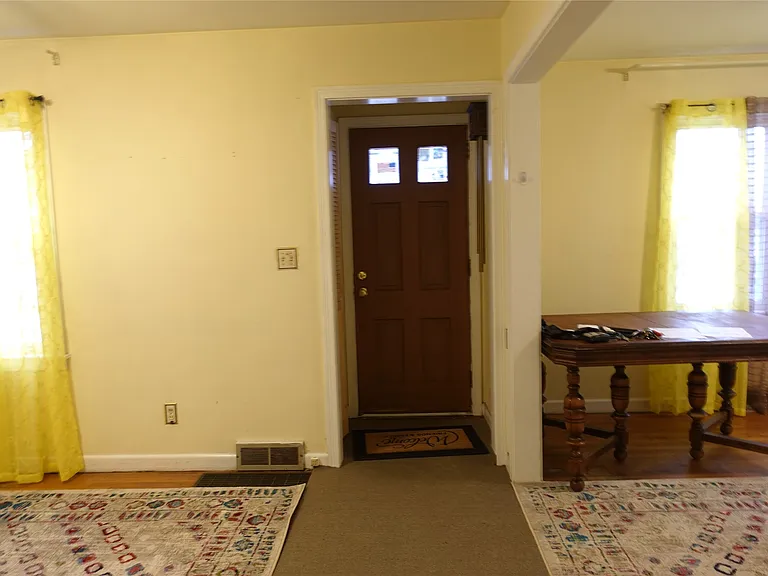 57 Fowler Ave — Photo 7