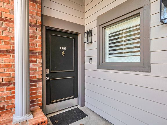 3rd image of 2524 Preston Rd APT 1205