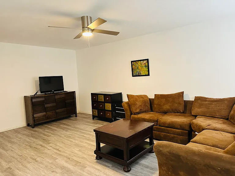 3402 Cynthia Ln #118 — Photo 5