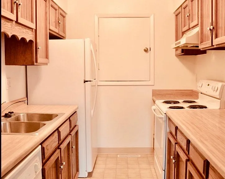 1 Centaur Court Duplex — Photo 7