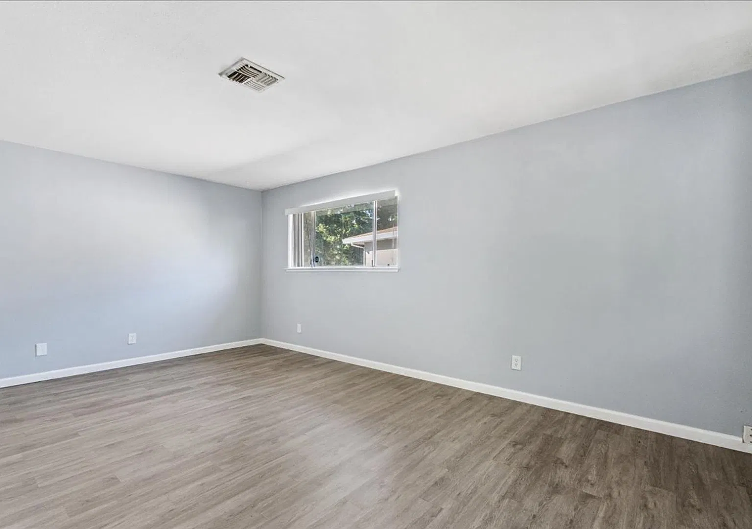 4718 Hayford Way #4 — Photo 4