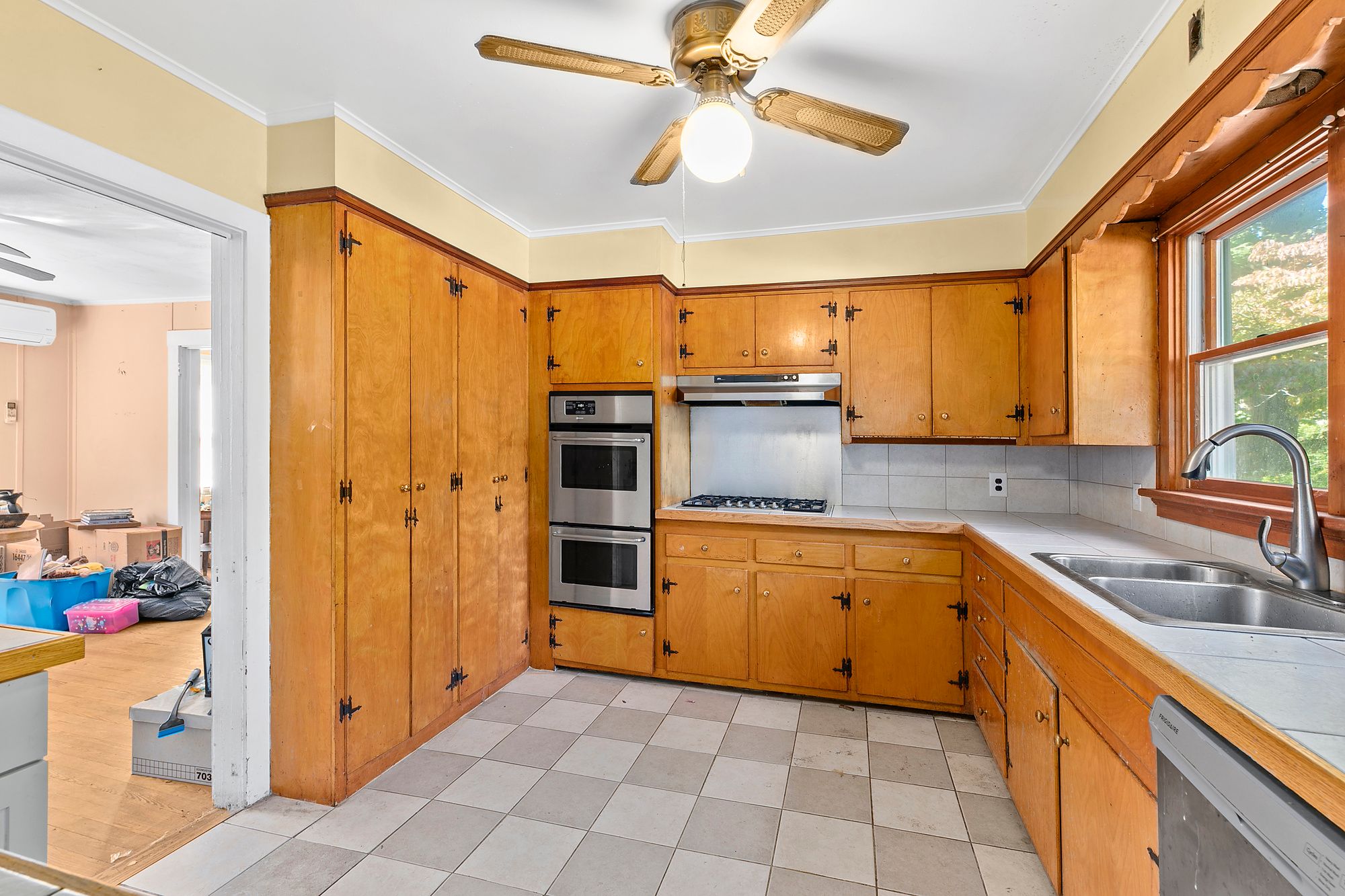 56 Sherrill Rd, East Hampton, NY 11937 Out East