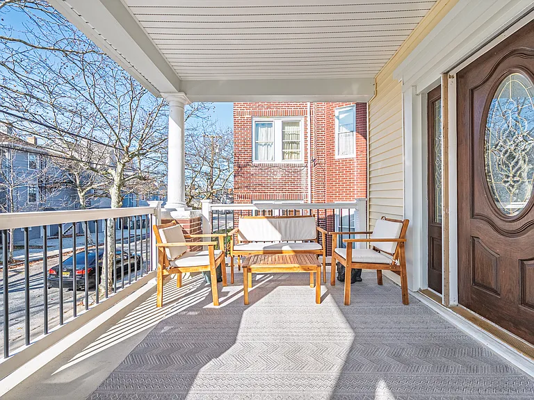 19 S Richmond Ave — Photo 40