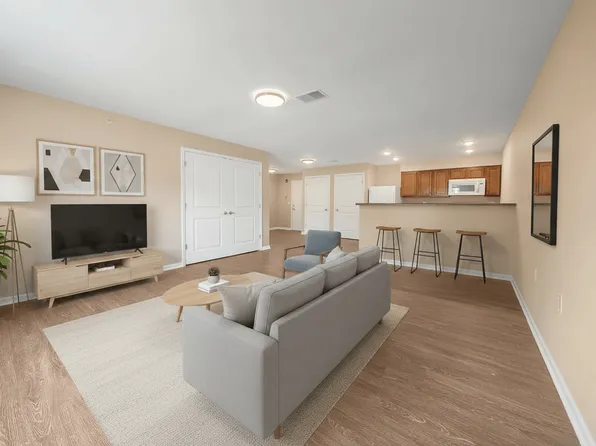 The Hamilton, 5 Carter St #411, Pontiac, MI 48342