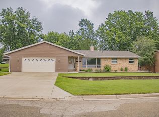 724 Kentucky Ave, Adrian, MN 56110