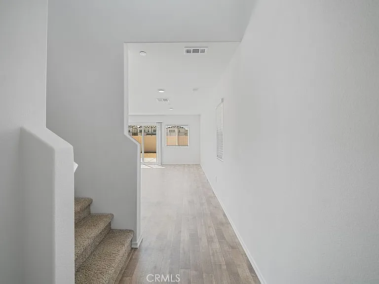30547 Operetta St — Photo 4