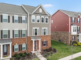 258 Venango Trl, Mars, PA 16046