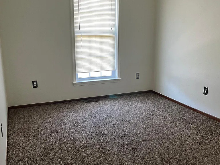 509 Marshall St #B — Photo 6