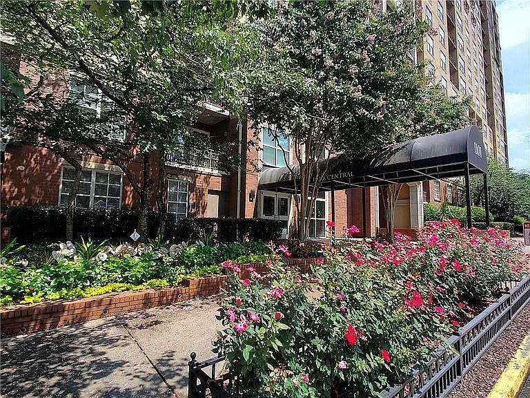 Park Central entrance on Juniper Street