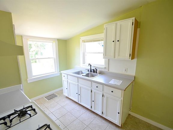 2nd image of 1114 Bouchard Ave