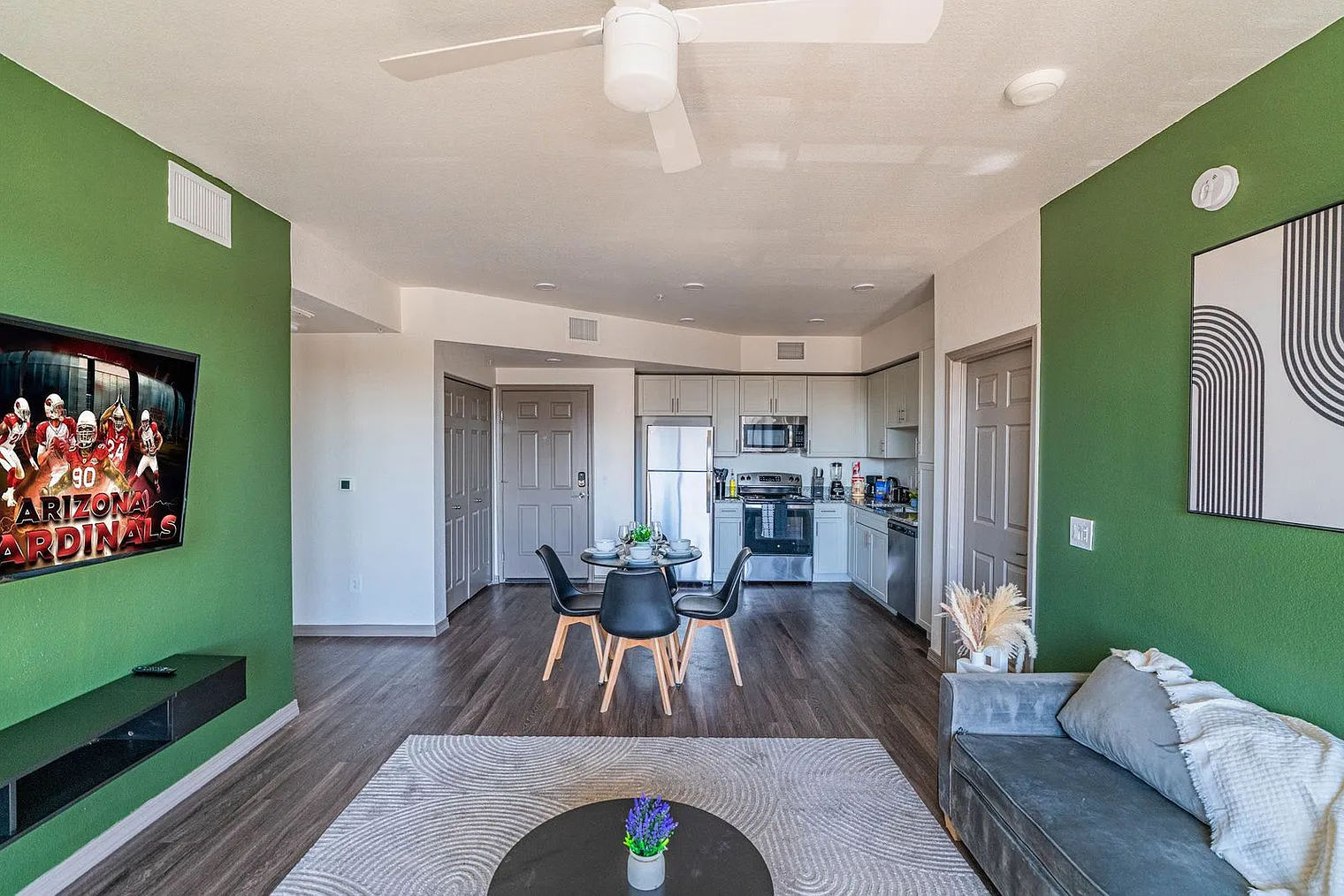 2 bed, 2.0 bath, 893 sqft, $3,158 — Photo 3