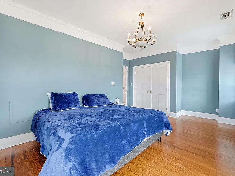 949 S St NW — Photo 13
