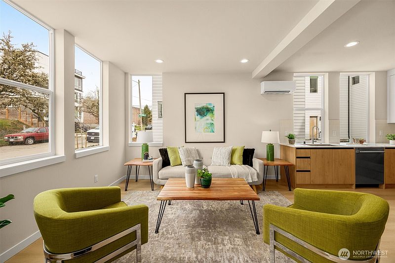 5th image of 904 A 28th Avenue S