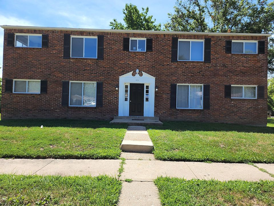 1st image of 960 Torero Ln #D
