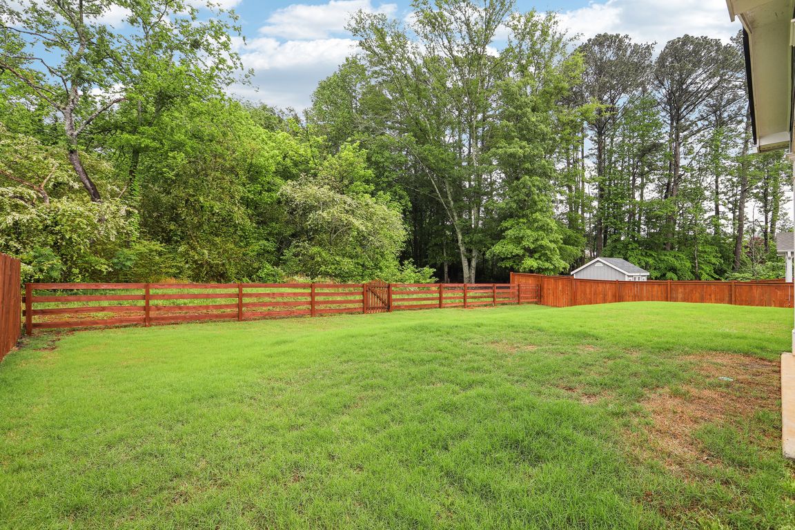 Lark Ln-0205-026