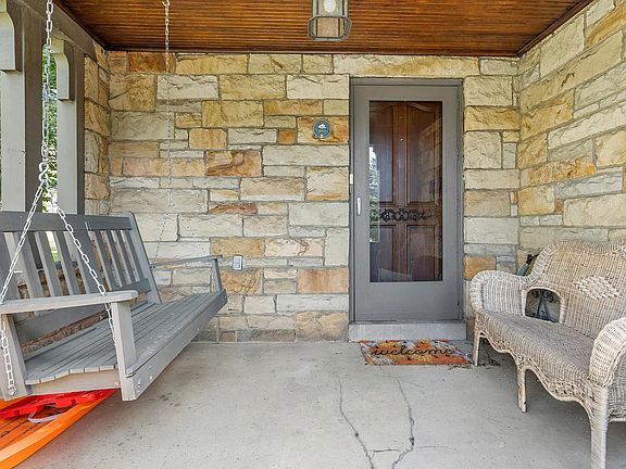 2nd image of 634 Bower Hill Rd