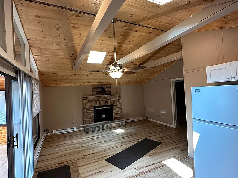 1146 Chickadee Dr — Photo 13