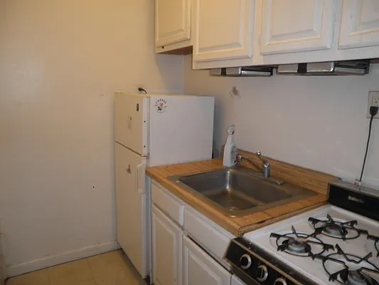 Rented by Guidance Realty Corp. | media 24