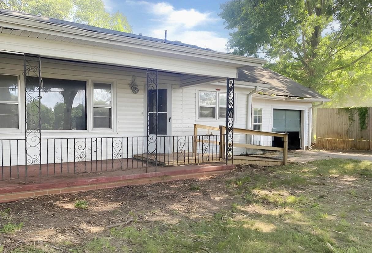 1676 Westover Rd, Jackson, TN 38301 Zillow