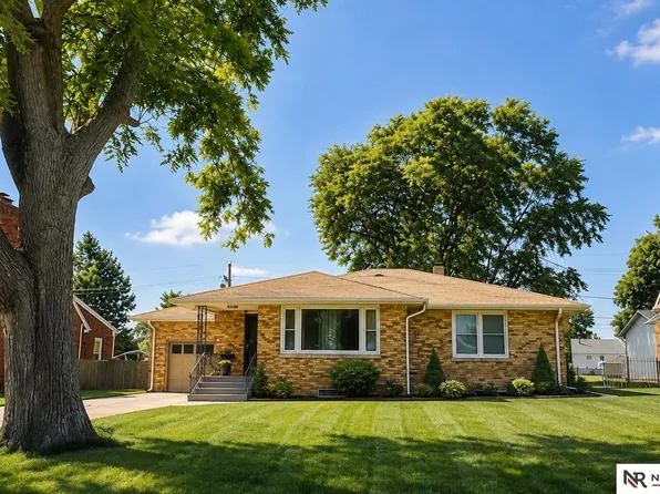 4139 M St, Omaha, NE 68107