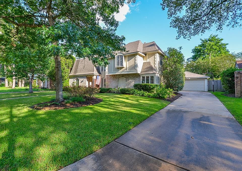 1st image of 12019 Fawnview Dr