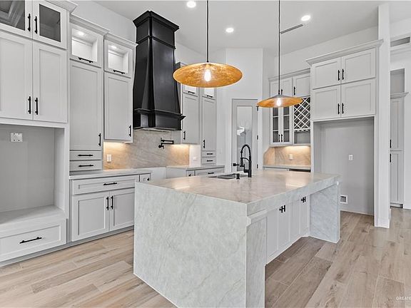 5th image of 9804 N 25th St