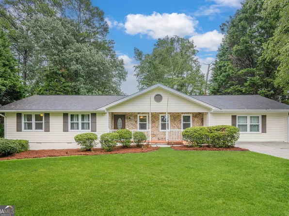 3424 Twin Village Ln, Snellville, GA 30039