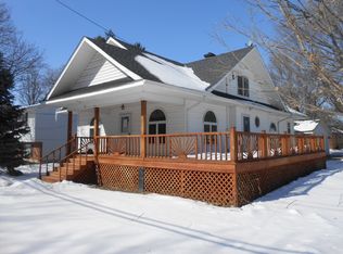 17 E Lee St, Plano, IL 60545