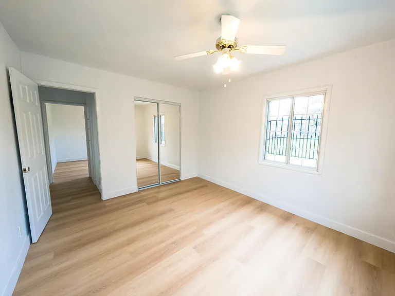 222 N Buena Vista Ave — Photo 7