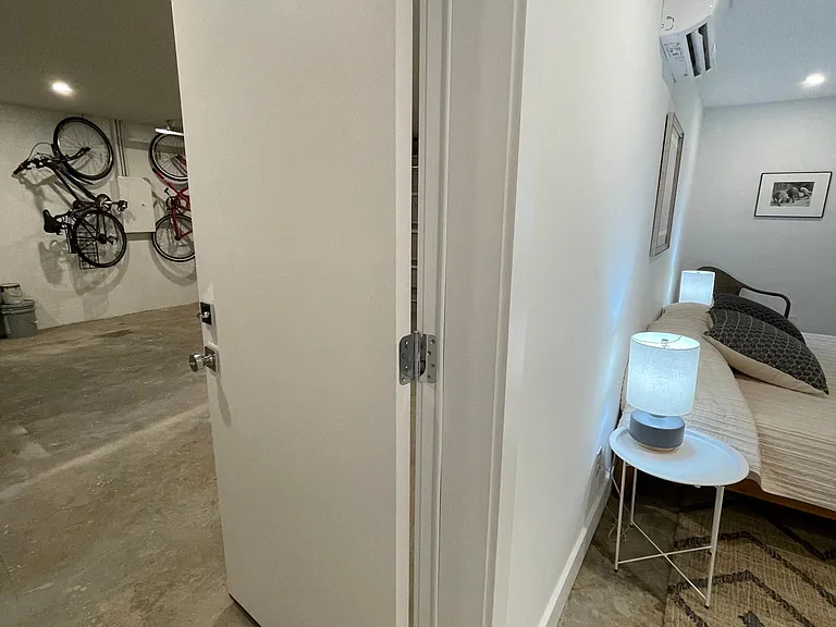 206 Spring St — Photo 7