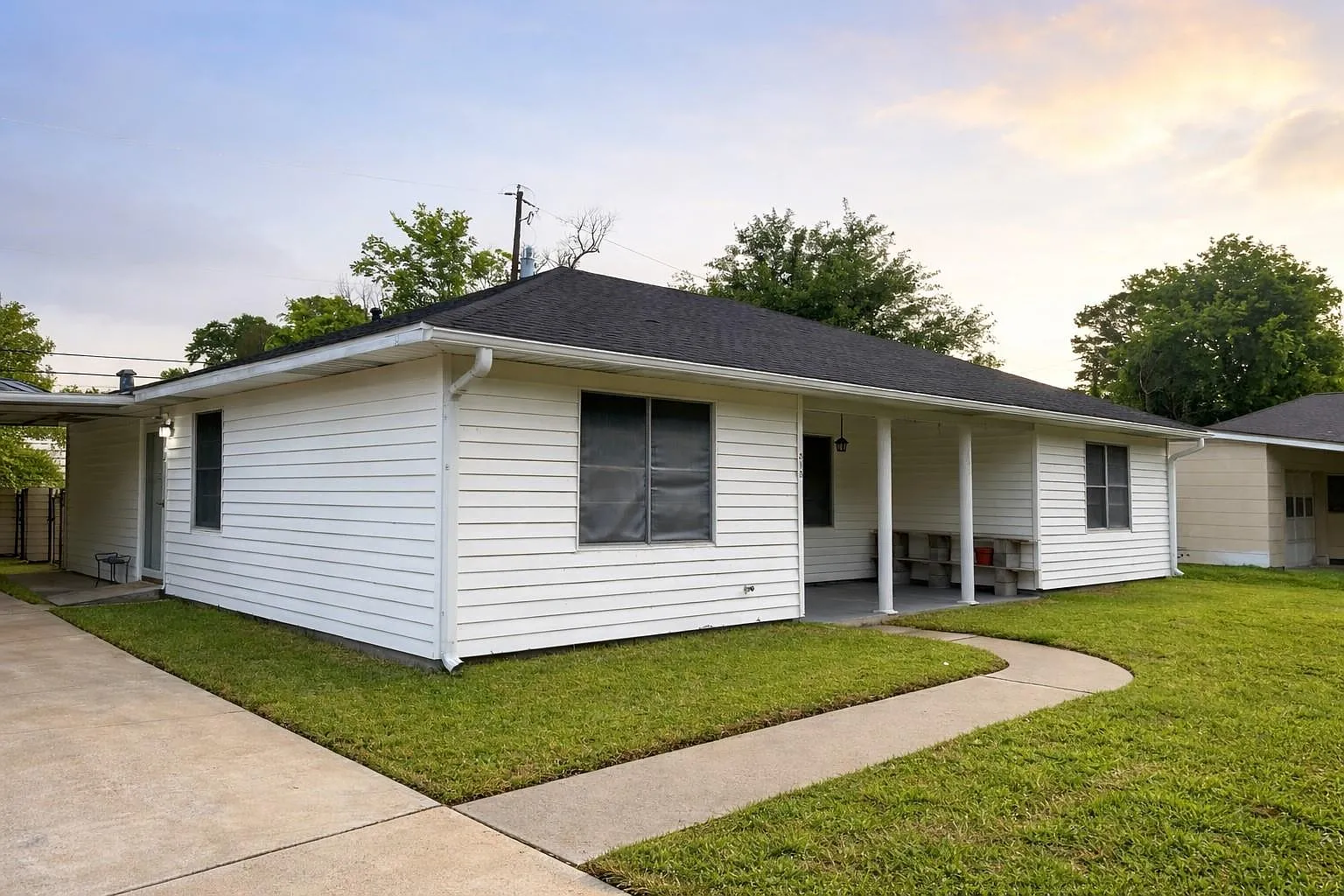 4 bed, 2.0 bath, 1474 sqft, $1,650 — Photo 1