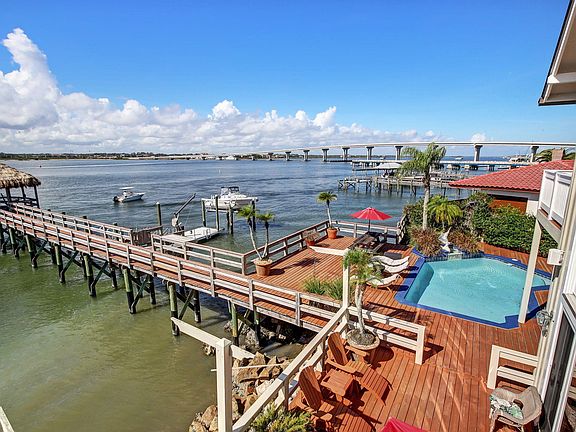 3rd image of 2721 Harbor Ct