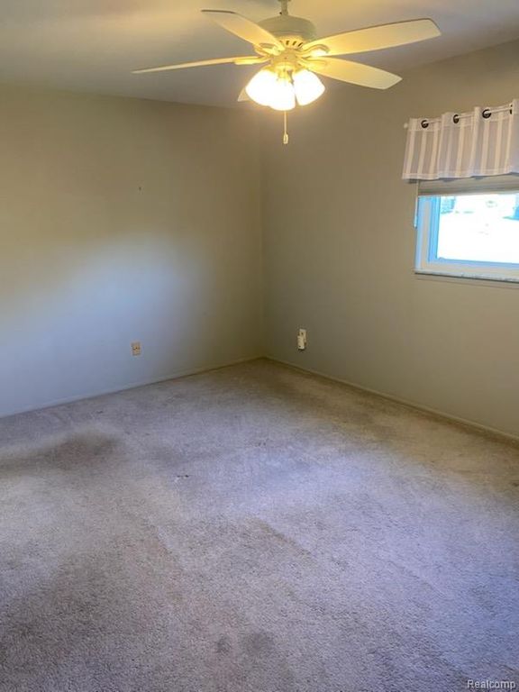20404 Birch Meadow Dr, Clinton Township, MI - View 5