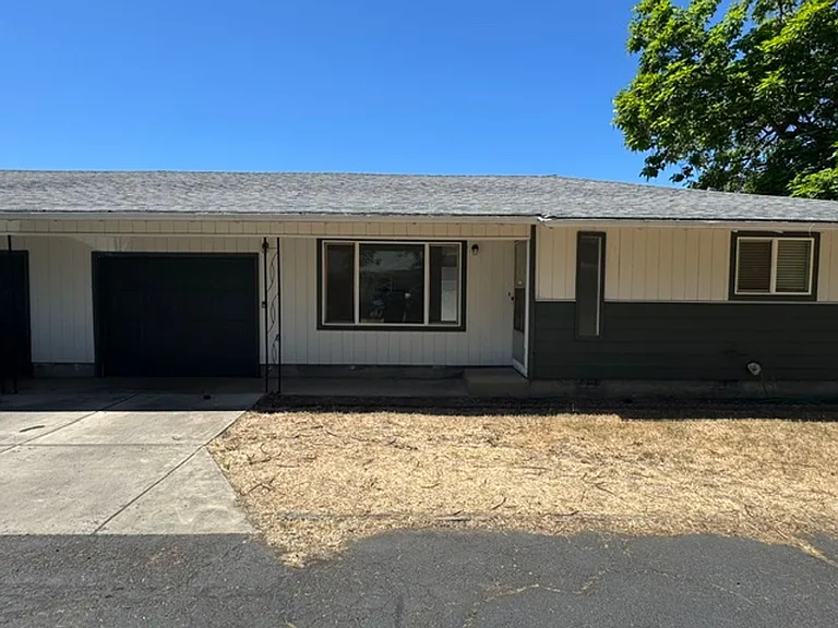 610 Platt Pl — Photo 1
