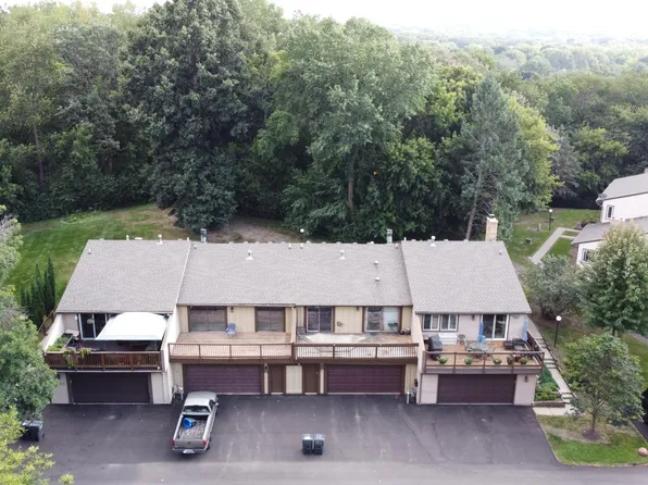 247 River Woods Ln, Burnsville, MN 55337