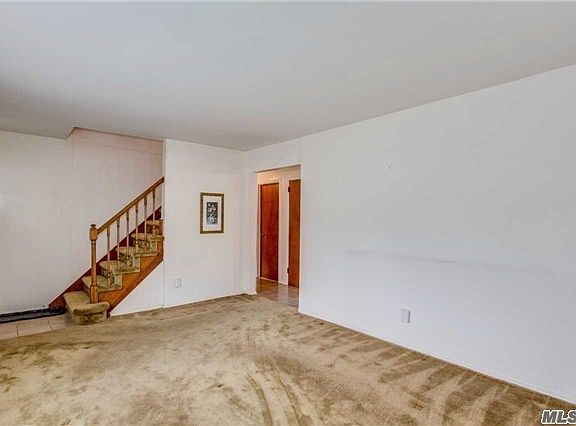 3rd image of 33 Teed St