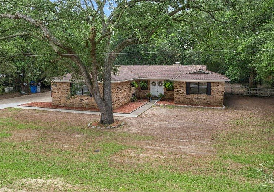 1st image of 6020 Oakwood Dr