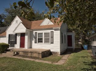 2733 W Clarendon Dr, Dallas, TX 75211