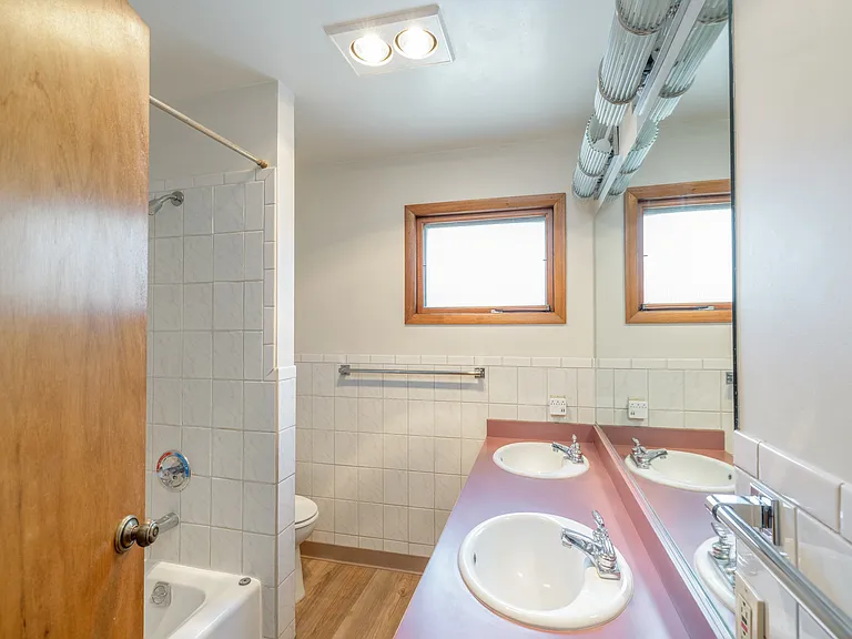 Main Floor Full Bathroom
