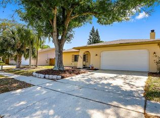 2294 Grovecrest Ave, Palm Harbor, FL 34683