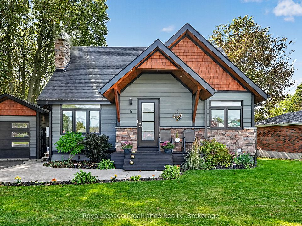 1st image of 5 Carleton Blvd
