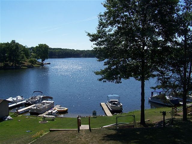 2nd image of 11869 Greenbriar Dr