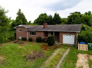 59 Poteat St, Fletcher, NC 28732