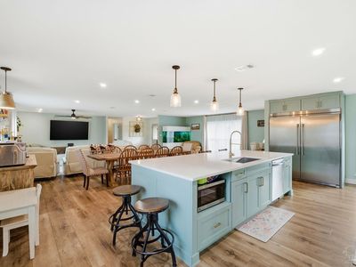 690 Cooley Rd, Cantonment, FL, 32533