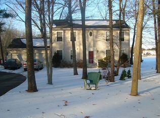 2 Judy Ln, Southwick, MA 01077